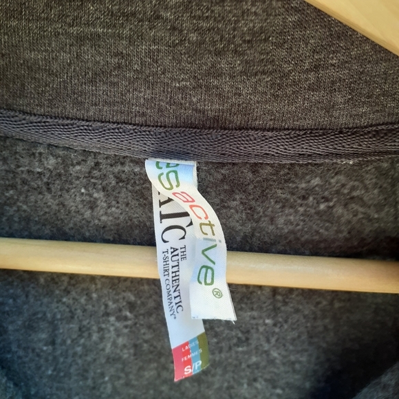 💥3/$25💥Pullover Half zip w/Front Pocket - Small - Picture 3 of 6